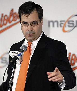 dan-duquette-ap2.jpg